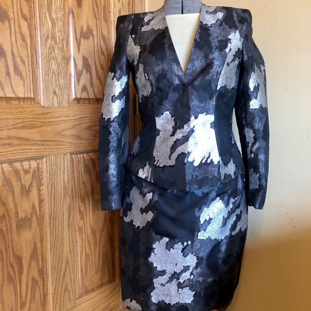 ESCADA skirt suit